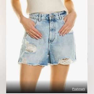 DL1961 EMILIE SHORT IN JET STREAM